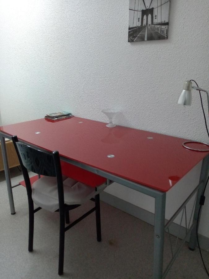 Appartement A 2 Minutes Du Centre Ville Avec Climatisation 佩里格 外观 照片